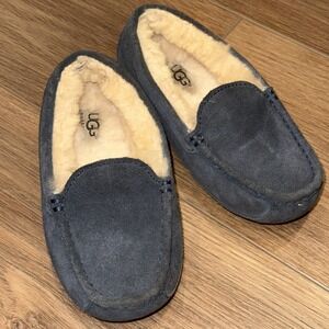 UGG Loafer Slippers, Kid Size 13, Navy Suede, Shearling Lined, Warm, Slip On,EUC
